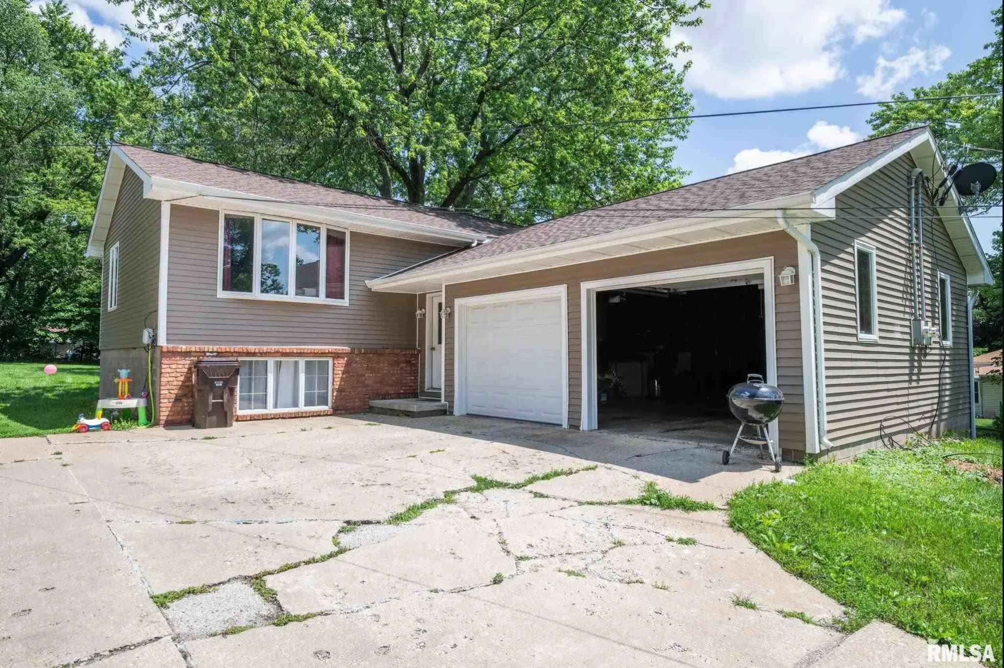 2204-2210 McMullen Road - 1