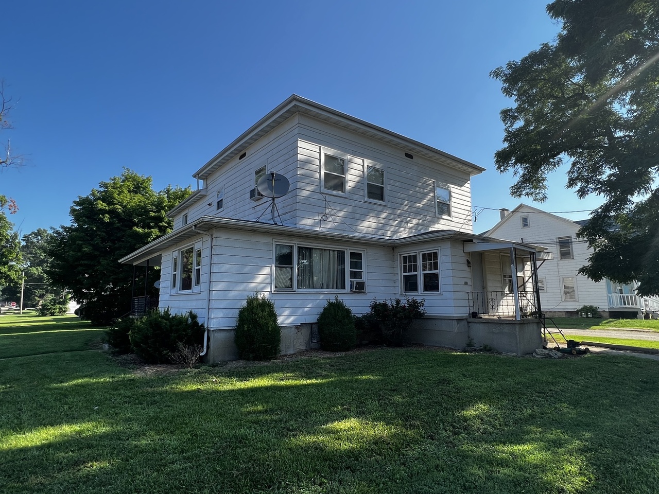 Property main image